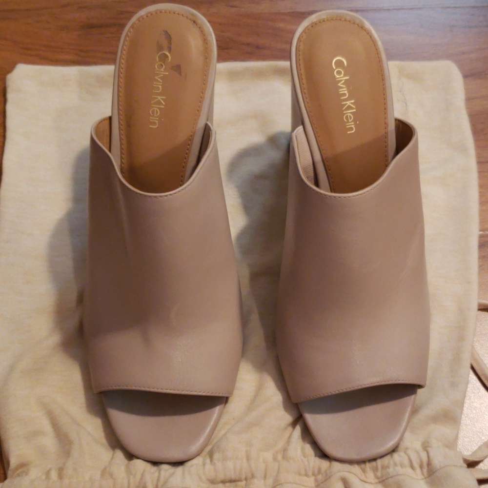 CALVIN Klein platforms heels